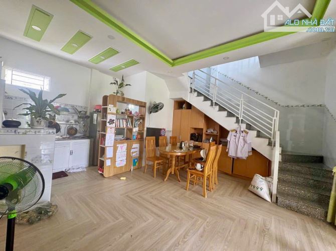 Bán nhà Vĩnh Châu, Vĩnh Hiệp, Nha Trang. Sổ hồng hoàn công. Đường ô tô