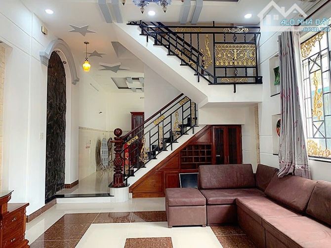 ¹¹²QUẬN 2 NHÀ Lô góc MẶT TIỀN BÌNH TRƯNG TÂY 96M2  4 TẦNG BTCT- NỘI THẤT SỊN XE HƠI NGỦ TR
