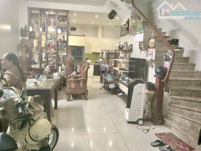 BÁN NHÀ PHỐ HOÀNG TÍCH TRÍ ĐỐNG ĐA,60m2 x 4 TẦNG,OTO ĐỖ CỬA,KINH DOANH,AN SINH ĐỈNH.