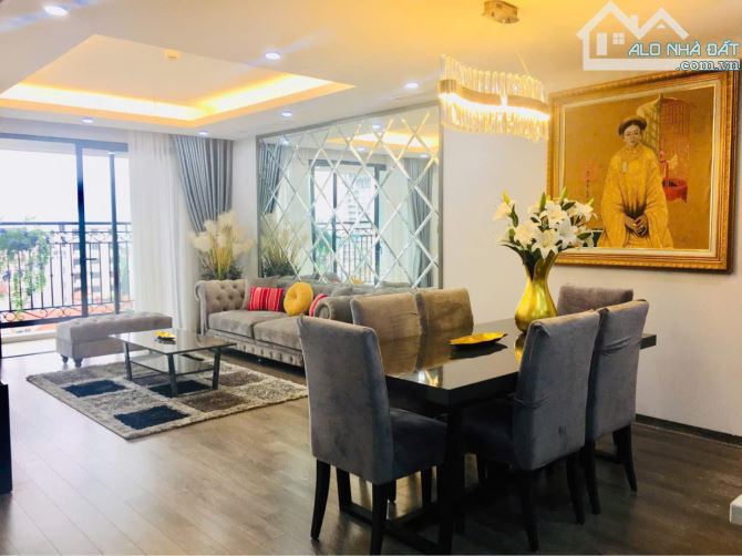 Bán Căn Hộ 3PN Full nội thất cao cấp tại King Palace 108 Nguyễn Trãi Hàng xóm Royal City