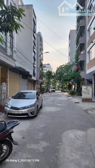 BÁN NHÀ HÒA BÌNH - YÊN NGHĨA - HÀ ĐÔNG 35M2 X 4 TẦNG  - Ô TÔ ĐỖ SÁT NHÀ - NHÀ MỚI VỀ Ở
