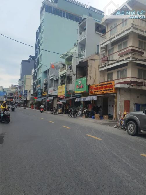 BÁN NHÀ NÁT MT TRẦN VĂN ĐANG QUẬN 3 THUẬN TIỆN SỬA CHỬA THEO NHU CẦU GIÁ 31 TỶ