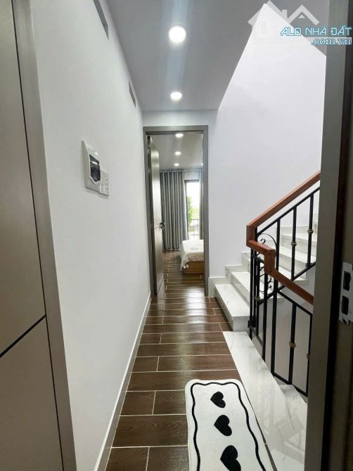 Bán Nhà 4m Khu Sầm Uất Dương Quảng Hàm, GV 5.9tỷ