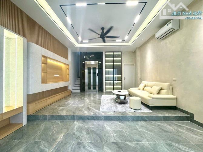 NHÀ ĐẸP, PHÂN LÔ, DÂN TRÍ CAO, Ở NGAY, NỘI THẤT XỊN, VỈA HÈ, GARA Ô TÔ PHỐ MẠC THÁI TỔ.