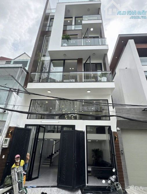 CHIỀU NGANG KHỦNG 6,5M~BÁN NHÀ LÊ VĂN SỸ, P1, TÂN BÌNH. CN 65M2(6,5x10M) GIÁ 4TỶ960.SỔ SẴN