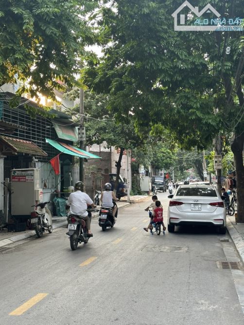Bán lô góc đất trung tâm phố cổ Vĩnh Yên 61m2 MT 4,57m kinh doanh đỉnh 3,15 tỷ sđcc