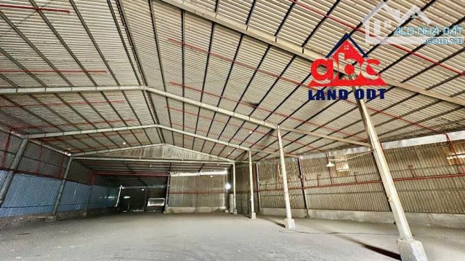 XT525 Cho thuê kho 1000m2 gầb KCN Amata Biên Hoà ĐN Giá siêu rẻ