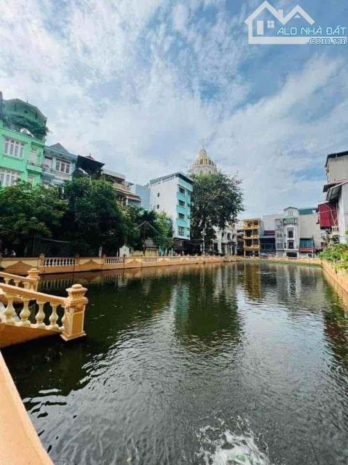 Bán nhà Hoàng Quốc Việt quận Cầu Giấy 100m2 MT5.5m-View Hồ Ô Tô Tránh Xây Toà Văn Phòng