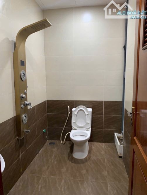 Bán nhà 4 tầng đẹp đường Phan Văn Trị ngay trung tâm chợ Cẩm Lệ giá tốt nhất thị trường