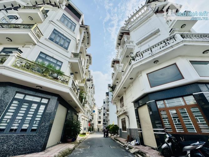 NHÀ MỚI ĐẸP – 5 TẦNG – LÔ GÓC 2 MẶT THOÁNG – HXH TRÁNH – NGAY LÊ TRỌNG TẤN 7.69 TỶ