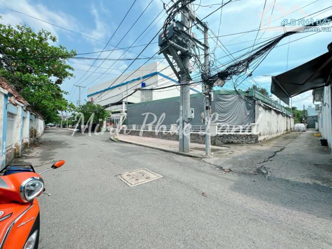 Bán Căn Góc 2 Mặt Tiền - Xe Tải Tránh - CO.OP MART Huỳnh Tấn Phát - Ngang 6.6M (Nở Hậu 9M)