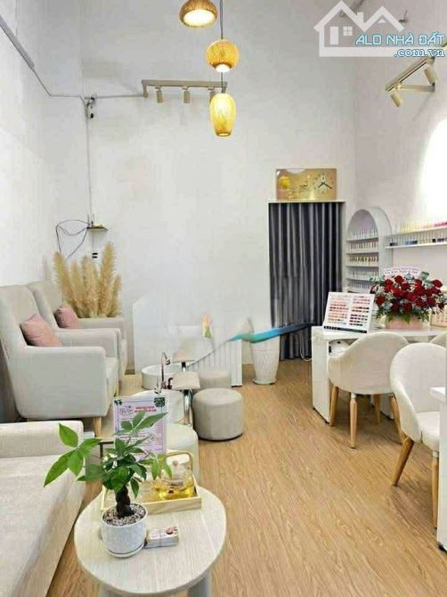 Nhà giá TỐT hẻm 14m có vỉa hè đường Thoại Ngọc Hầu, p. Hòa Thạnh