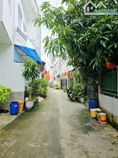 HXH, BÁN  ĐẤT TẶNG NHÀ C4 CÓ GÁC, RẺ NHẤT LONG TRƯỜNG, ĐƯỜNG SỐ 3, 54m2, CHỈ 3,4tỷ (còn bớ