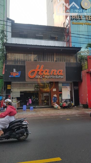 Rẻ 45 tỷ! Bán nhà 8.5x16m đường Cống Quỳnh, P. Nguyễn Cư Trinh, Quận 1 - 3 Tầng xây mới