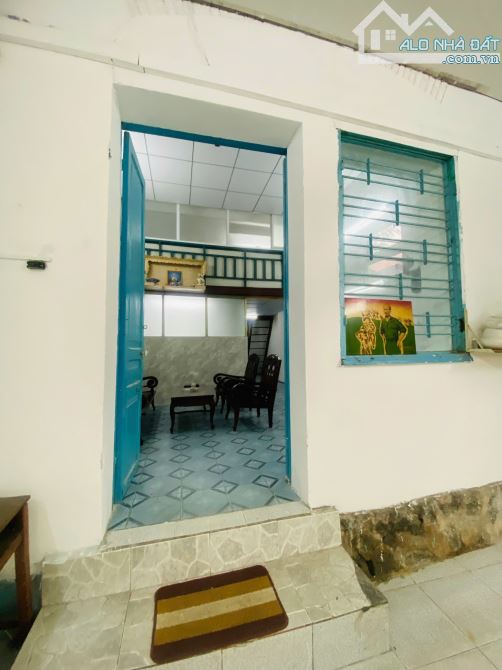 NHÀ EM CHO THUÊ NGAY ĐH SÀIGON NGUYỄN TRÃI Q.5 - HẺM OTO - 80m2 - 12 TRIỆU