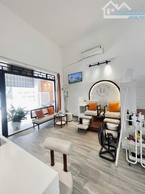 🏢 BÁN CẶP NHÀ LIỀN KỀ MẶT TIỀN LÊ ĐÌNH DƯƠNG – TRUNG TÂM ĐÀ NẴNG, 150M2