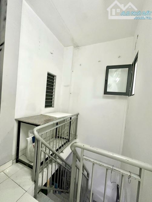 Bán nhà đường 3/2 Quận 10 dt( 3 x 9.5m) giá 5 tỷ 250 triệu