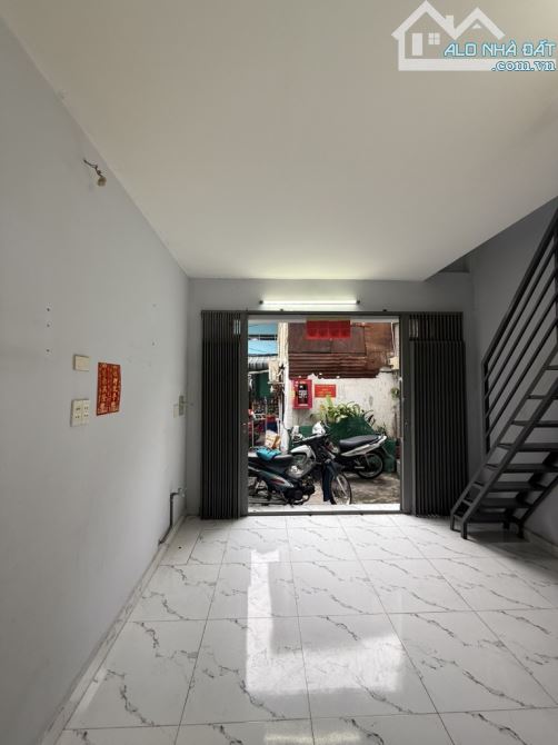🔥Mai Xuân Thưởng- sân rộng P4 Q6 - DT 3.6m x6m- Nhà 2 tầng, 2PN  Giá 2️⃣Tỷ5️⃣