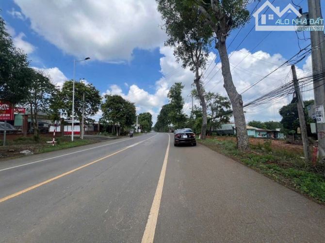 Ra gấp Lô MT Kinh Doanh Ql56 đối diện cổng Chính KCN 2287ha , DT 540m2 giá bán 4tỷ300,shr