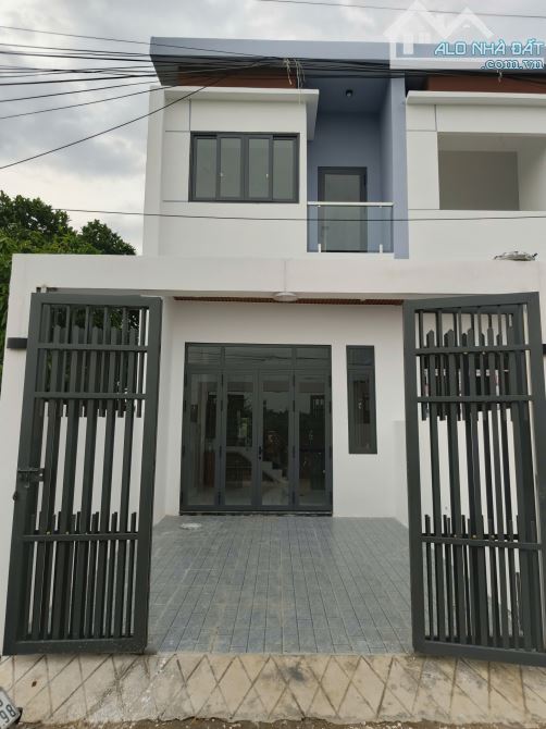 CHỦ CẦN BÁN GẤP NHÀ 1 TRỆT 1 LẦU NGAY TRUNG TÂM 700TR NHẬN NHÀ NGAY