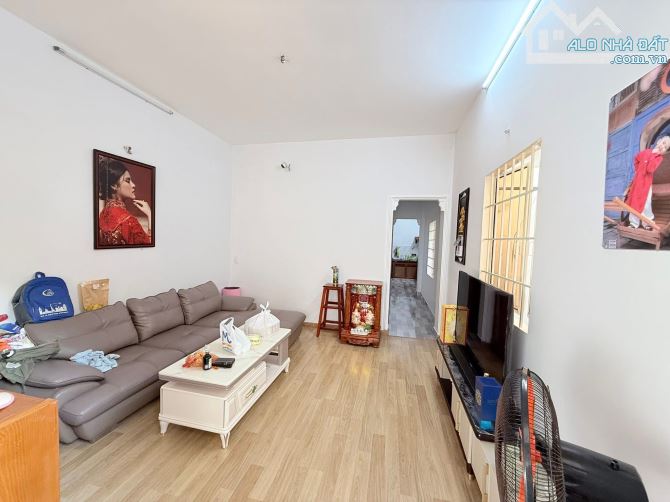 BÁN NHÀ 1T1L ĐƯỜNG CÔ GIANG P4 VŨNG TÀU - 63M2 GIÁ 3.7 TỈ