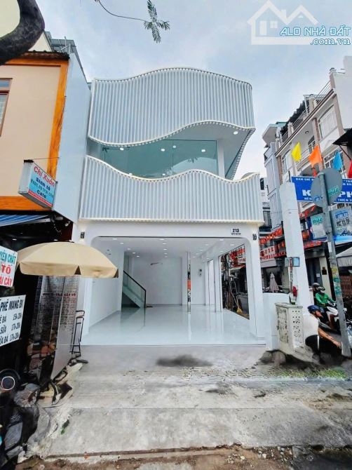 Bán Nhà Căn Góc 2 MT Nguyễn Thiện Thuật Phường 1 Q3 DT 5,1x8m Nở Hậu 9m 2 Tầng giá 22 tỷ