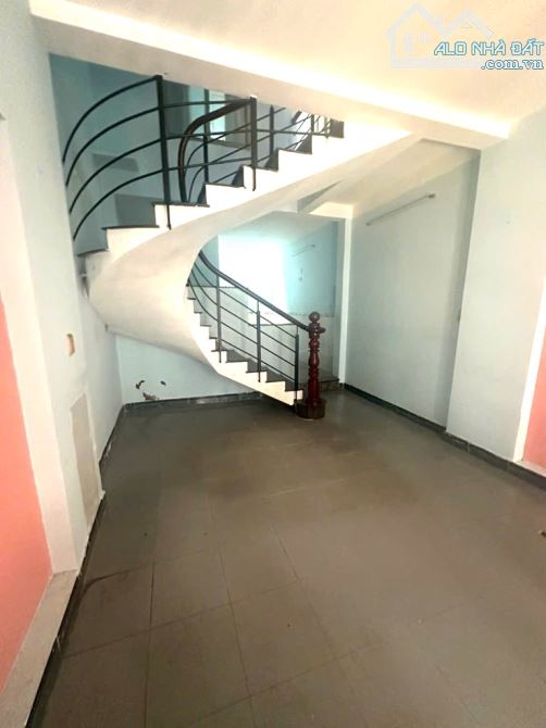 NGAY LÊ TRỌNG TẤN - NHÀ 2 TẦNG HẺM XE HƠI- 48M2(4x12)- SỔ VUÔNG HOÀN CÔNG ĐỦ. CHỈ 4 TỶ 800