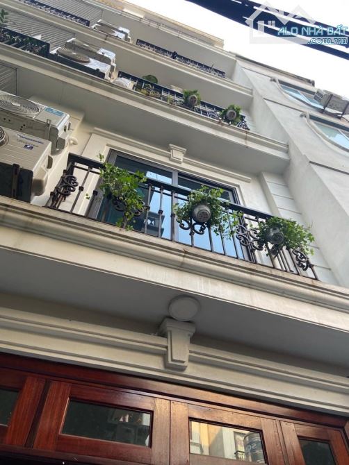 Bán nhà Xuân Đỉnh, 37m, 5 tầng, 8.5 tỷ. Ngõ thông khu đô thị, cách ô tô tránh 20m