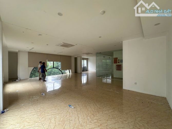 Cho thuê văn phòng Tố Hữu - Lương Thế Vinh, 120 m2/tầng, sàn thông , mặt tiền rộng