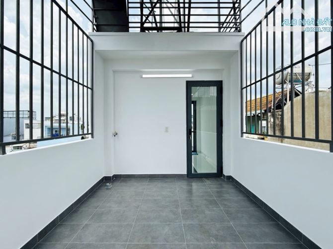 Quá đẹp và rẻ nhà 4 tầng 4 phòng ngủ khép kín sân thượng to 44m2 Nguyễn Tư Giãn P12 Gò Vấp