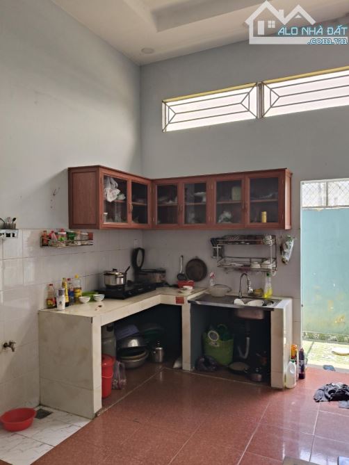 Bán nhà 2 tầng 9x22m, mt nhựa kề Nguyễn Thị Đành, Hóc Môn, hơn 7 tỷ