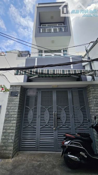 3 CĂN RA MẶT TIỀN NGUYỄN VĂN ĐỪNG Q.5 - HẺM 4M - THÔNG TỨ PHÍA - CHÍNH CHỦ LÂU NĂM