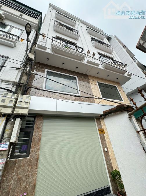 Giá tốt Phương Viên - Song Phương, 32m2*5T. 3PN, gần đại lộ, gần chợ Vạng. Giá 4,35 tỷ
