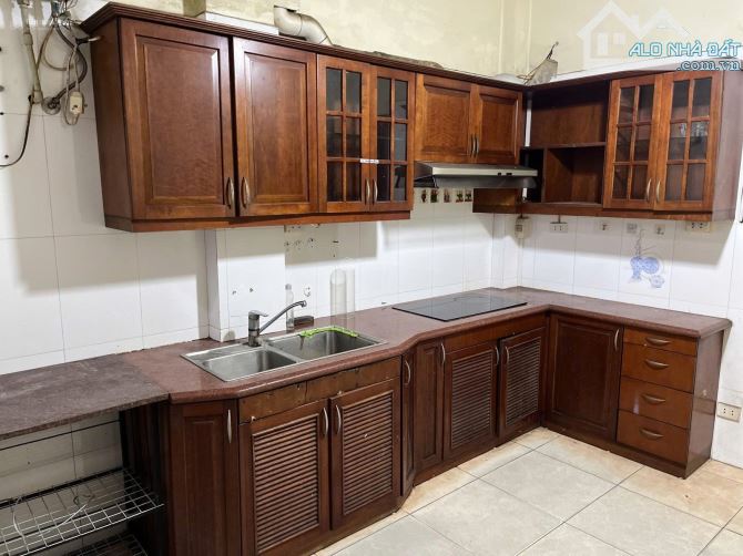 Cho Thuê Nhà 5 Tầng Riêng Biệt 75m² –  Hoa Bằng, Cầu Giấy, Giá 30 Triệu/Tháng