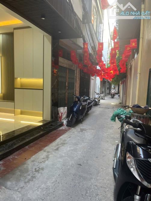 Giáp Nhị - Hoàng Mai 45/48 x 4 tầng, mặt tiền 3.5m, giá 10.68 tỷ thương lượng