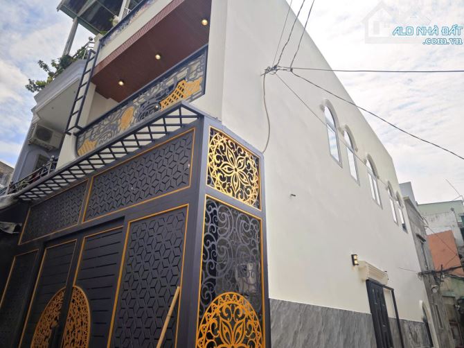 Bán Nhà Gò Vấp, Gần CityLand, Hẻm Xe Hơi, 45m2 Full Nội Thất