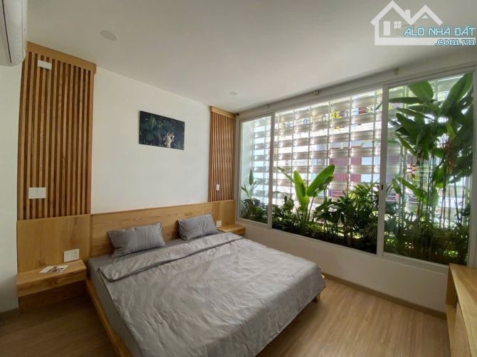 GẤP BÁN & THƯƠNG LƯỢNG TỐT - SIÊU PHẨM 4 TẦNG GẦN NGÃ TƯ MK - 5 PHÚT RA GA METRO - BY KTS