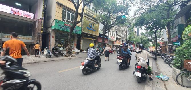 víp mặt phố đoàn thị điểm, lõi đống đa, 2p tới văn miếu, lăng bác 66MxMT4,1 nhỉnh 40 tỉ