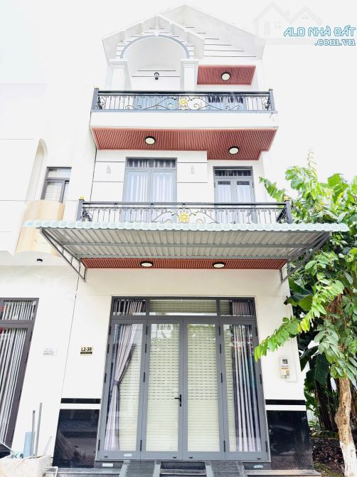 Bán Nhà 1 Trệt 2 Lầu Mới Đẹp - Đường Số 7 - Khu Văn Hoá Tây Đô - Cái Răng - TP. Cần Thơ