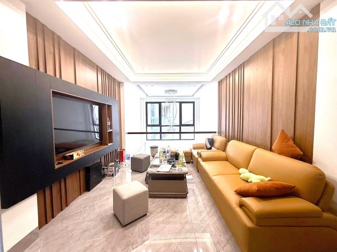 🔥BÁN NHÀ VIỆT HƯNG LB, DT74M2, 6 TẦNG, NHÀ ĐẸP, HỈNH THỬA NỞ HẬU, KINH DOANH, GIÁ 9.X TỶ