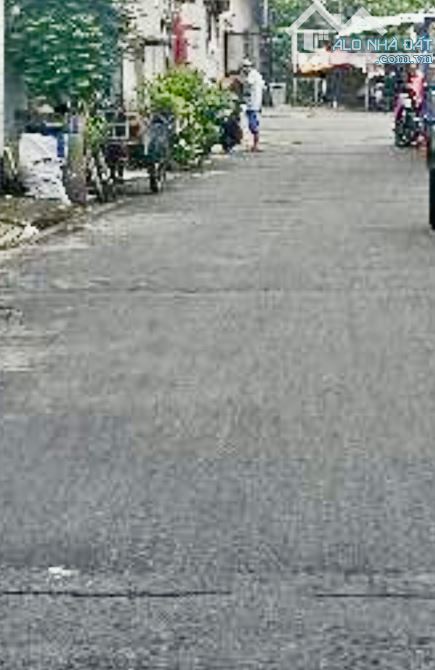 BÌNH TÂN-LÊ ĐÌNH CẨN-CĂN 2 TẦNG RỘNG RẢI.