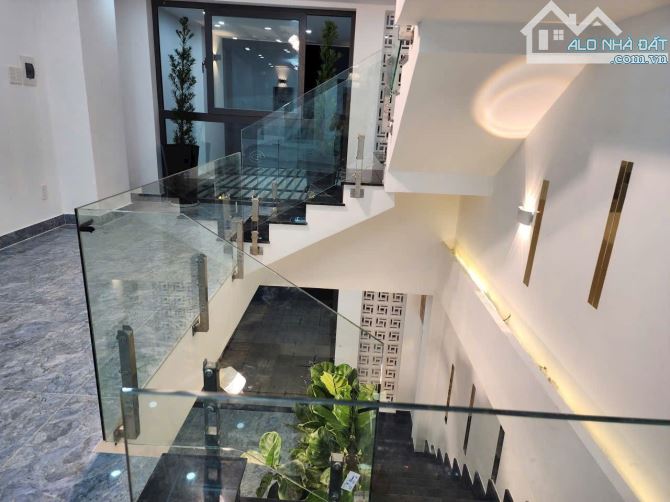 NHÀ 4 TẦNG SÂN THƯỢNG 4 X 16M2 CN 64M2  HẺM XE HƠI 8M  HUỲNH THIỆN LỘC GIÁ 7.5 TỶ