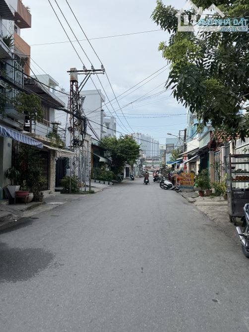 Bán nhà Tân Thuận Đông Quận 7,ngang 5.2M dài 12M,3 tầng,20m ra đường lớn,hơn 6 tỷ