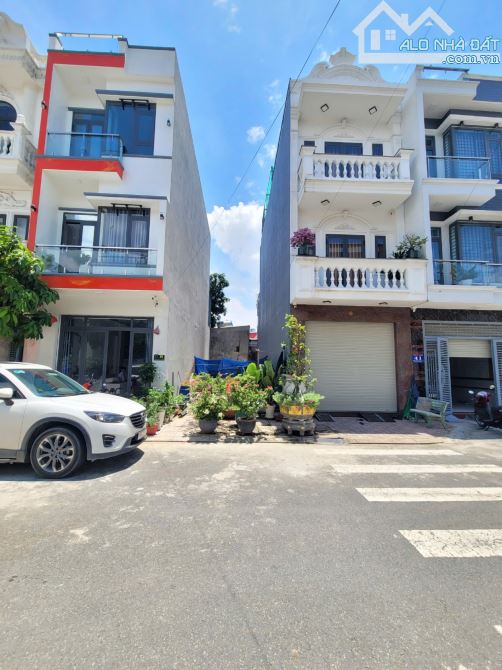 Bán đất gần Vincom550 p.Tân Đông Hiệp Tp.Dĩ An chỉ 3ty620 M7575
