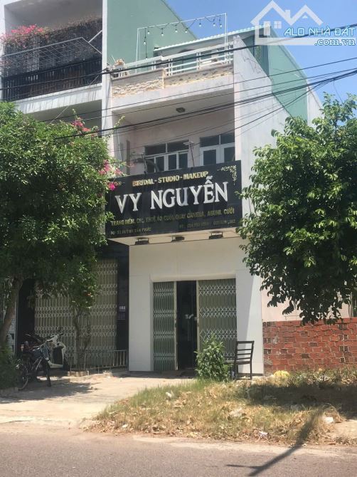 Bán nhà 2,5 mê như hình, ngay mặt tiền đường Chính Huỳnh Tấn Phát, Quy Nhơn