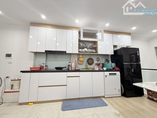 Nhà đẹp lung linh, gần cầu Chương Dương, 35m2- 6T- thang máy, ô tô tránh - 10