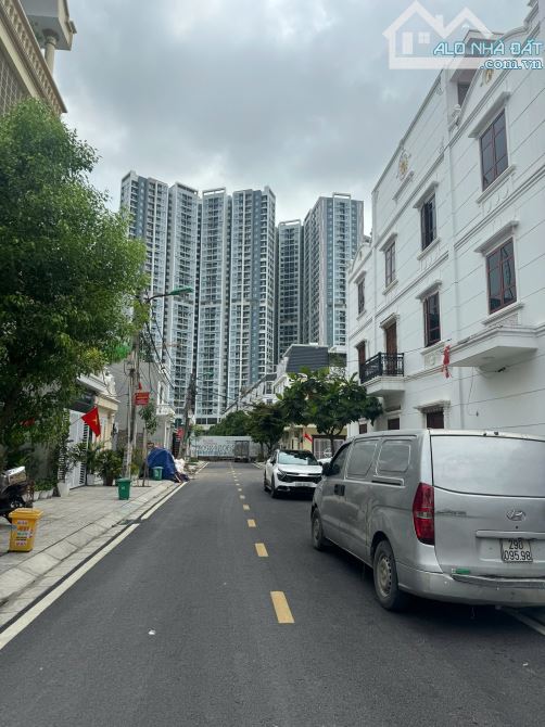 Bán lô đất tuyến 3 Trại Lẻ , Lê Chân . DT 116m , MT 4,5m giá bán  82 tr/m