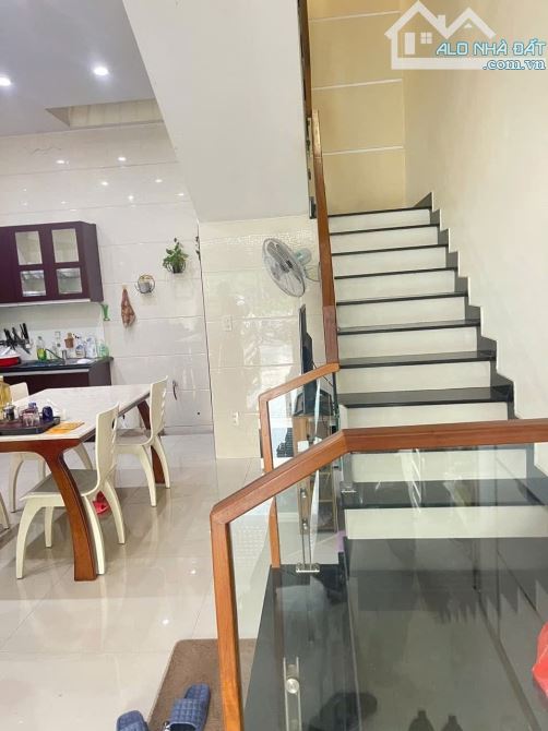 💥💥💥💥Siêu rẻ nhà 4 tầng TĐC xi măng 60m giá chỉ 5,4 tỷ