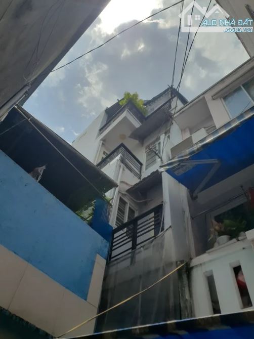 CHỦ CẦN BÁN GẤP! NHÀ TRẦN VĂN ĐANG Q3 - DT 92.5M2 - VỊ TRÍ TRUNG TÂM - CHỈ  4.75 TỶ!