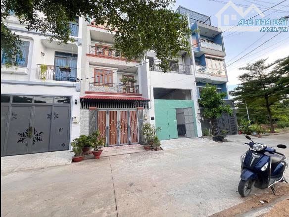 Đất TC,Dt 83m2(5x16,5m)VÕ THỊ THỪA💰4️⃣.5️⃣ Tỷ còn TL.  P. AN PHÚ ĐÔN hẻm 10m có lề,